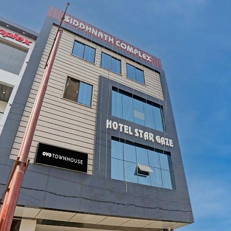 Collection O Stargaze Hotel Kānpur Exterior foto