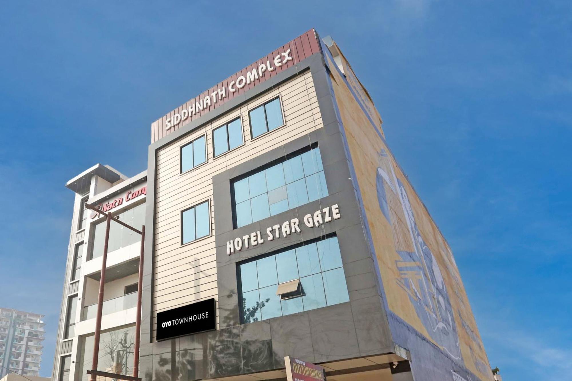 Collection O Stargaze Hotel Kānpur Exterior foto